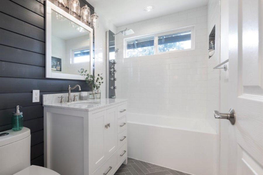 1. Shiplap Bathroom (5) Shiplap Bathroom