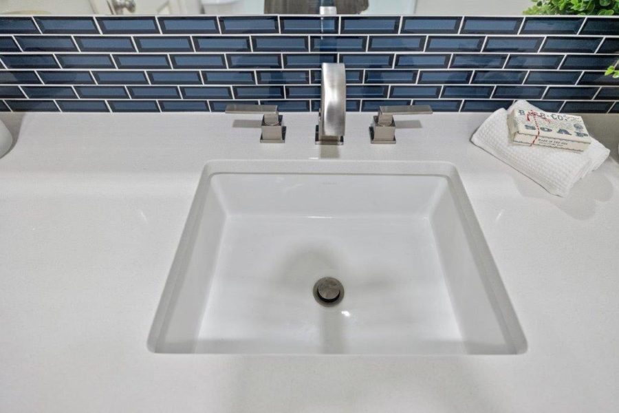 Transitional Bathroom (21)