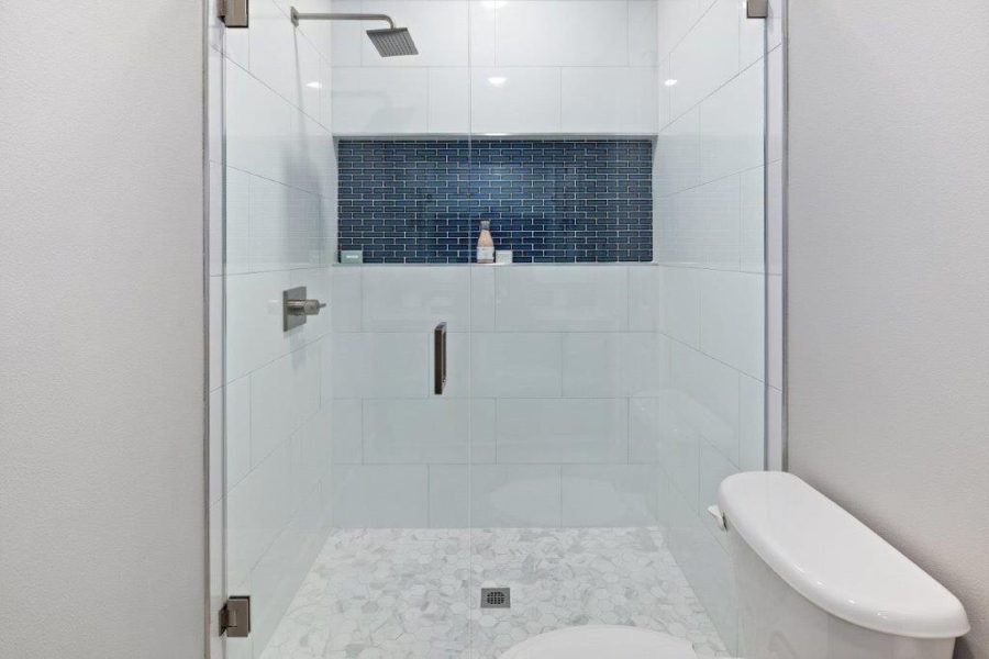 Transitional Bathroom (3)
